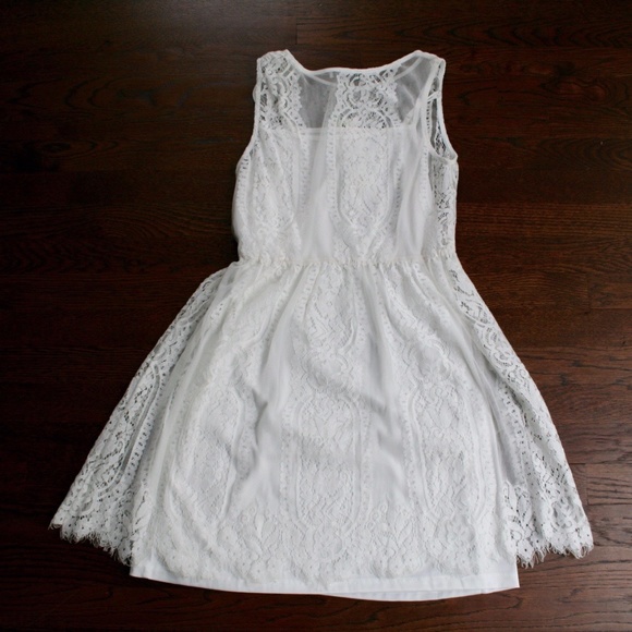 Young Threads NYC White Lace Dress - Picture 3 of 3
